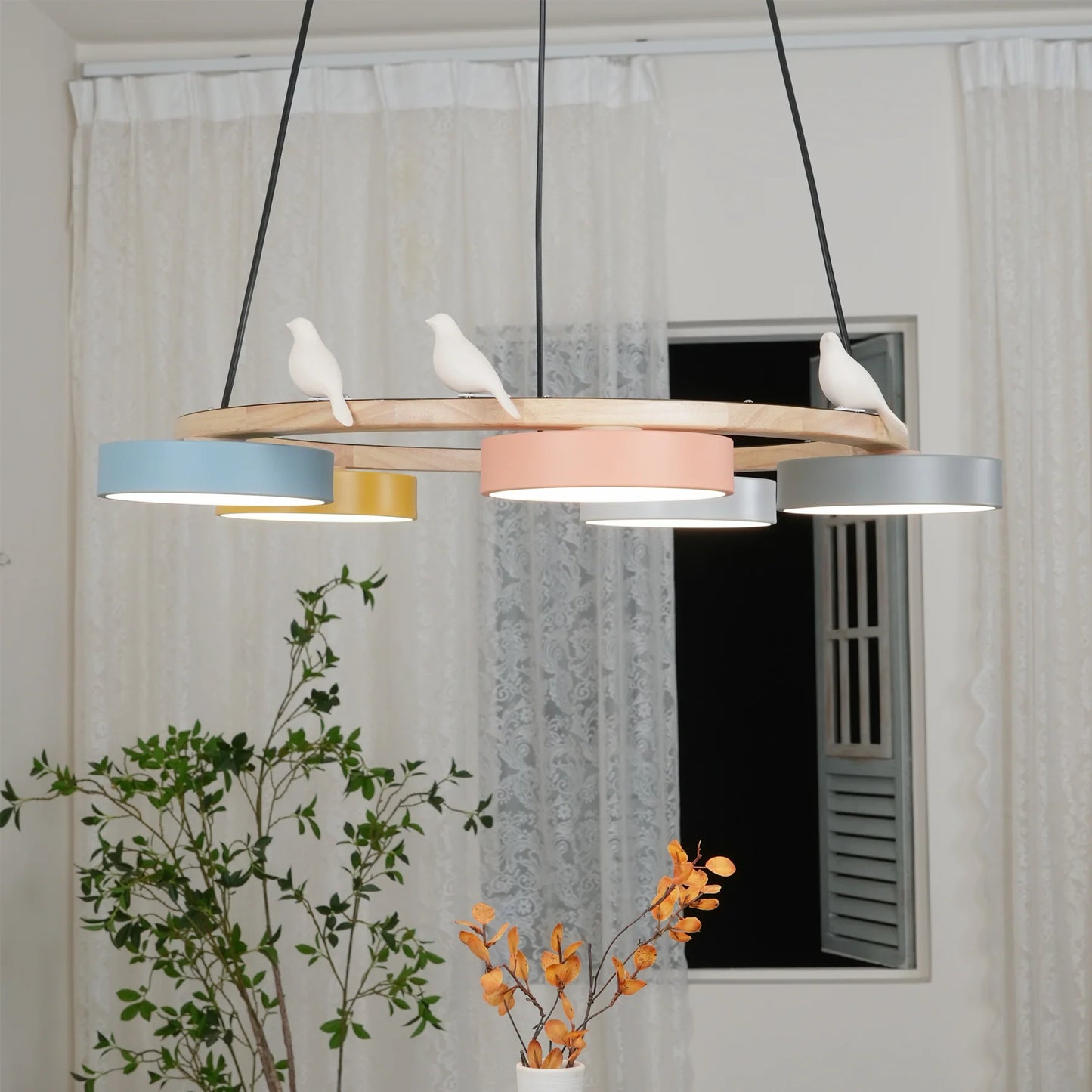 Chandelier Wood Frame in Modern Style | Sienaro