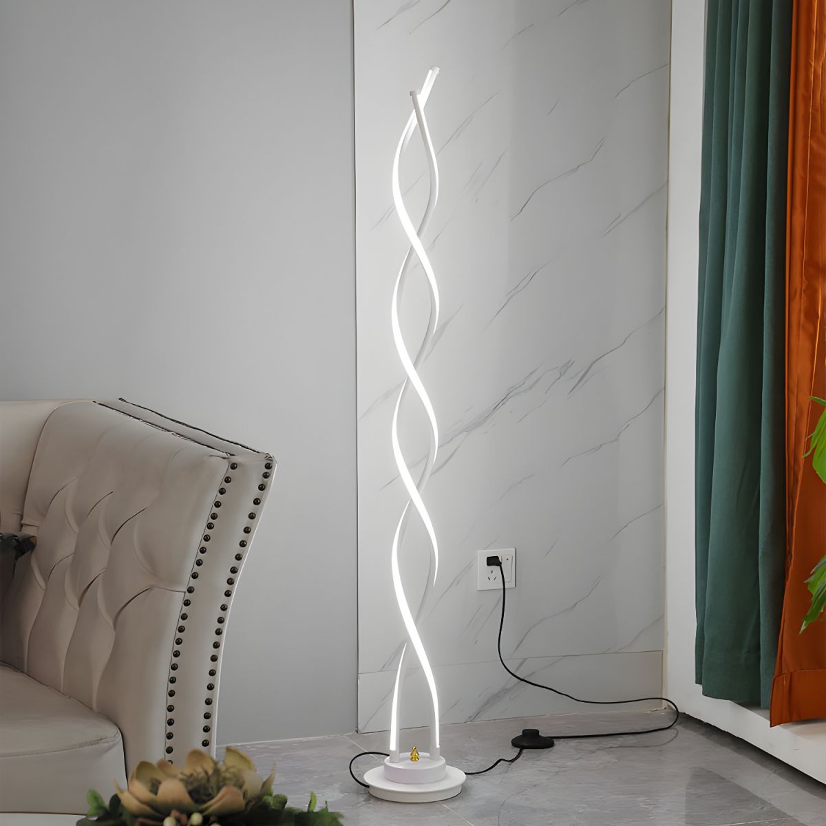 Floor Lamp Metal Linear Modern Design | Vareli