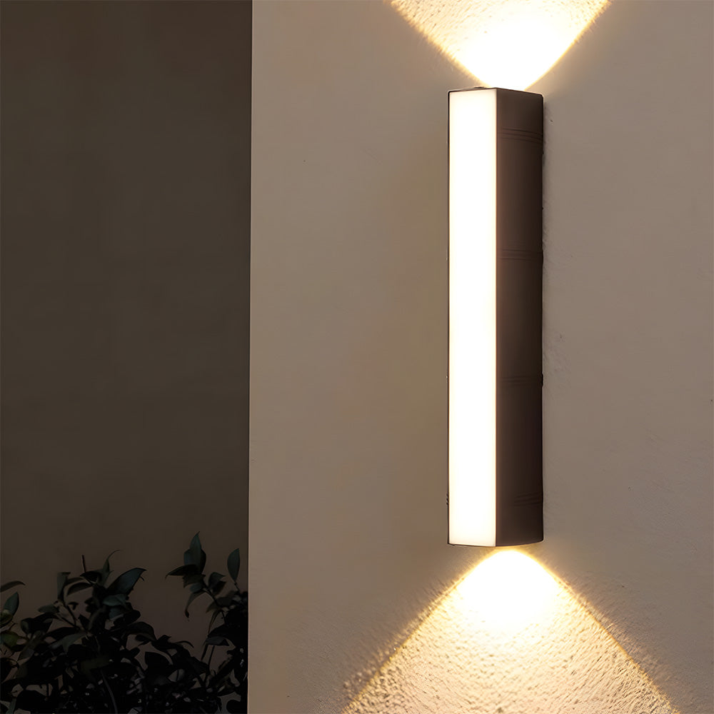 Outdoor Light LED Outdoor Wall Light Tube Minimalist | Brilora