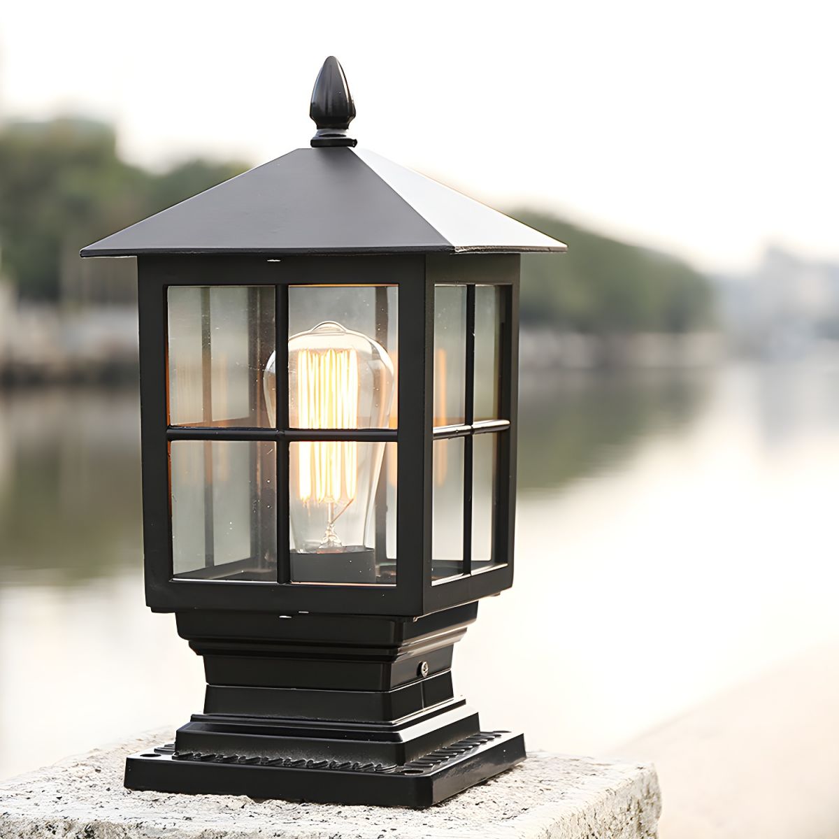 Outdoor Light Metal Lantern Post with Retro Design | Trelon
