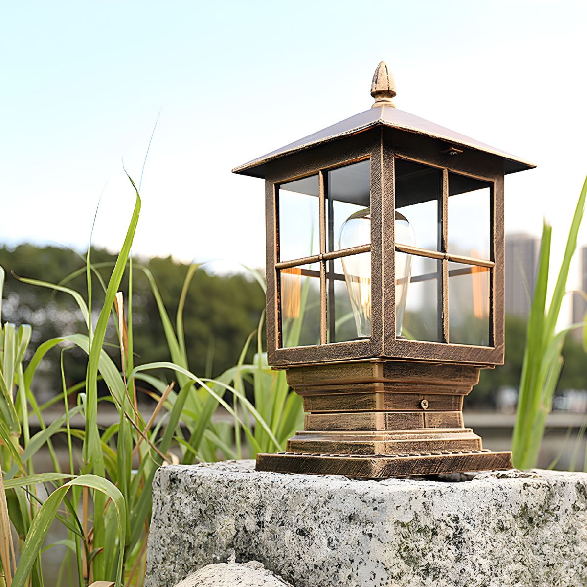 Outdoor Light Metal Lantern Post with Retro Design | Trelon