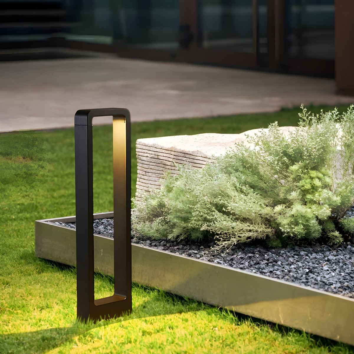 Outdoor Light Metal Pillar with Glass Shade | Clyvon