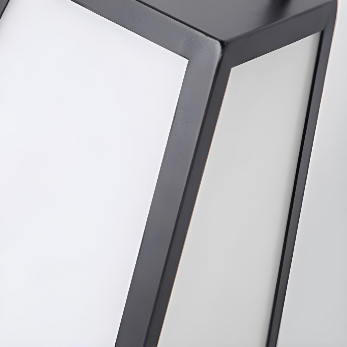 Outdoor Light Pillar Lamp Metal Solar Waterproof | Zarvio