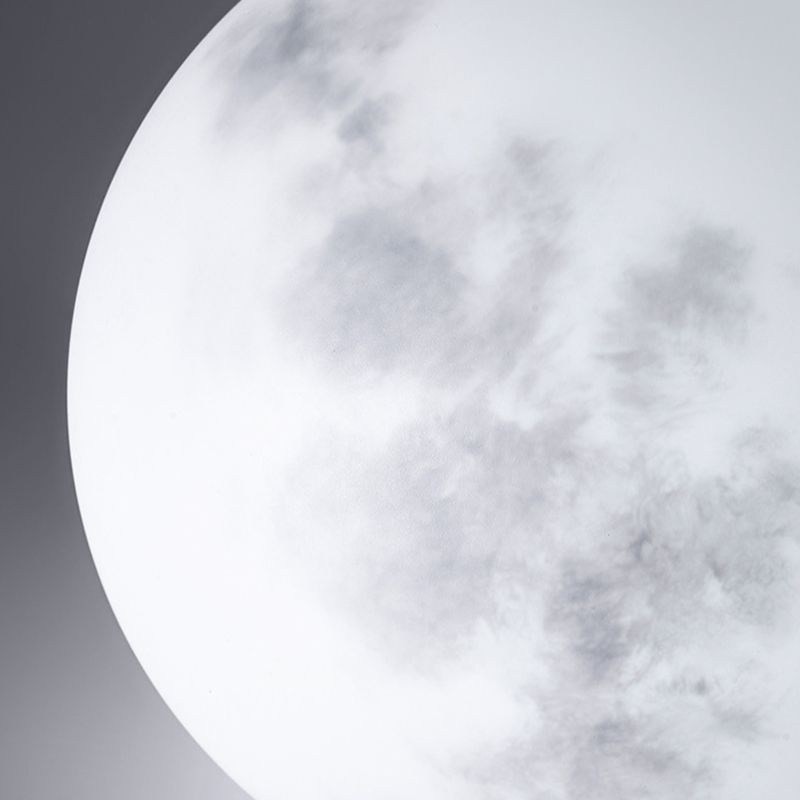 Outdoor Light Resin Round Solar Multi Colour | Zolvar