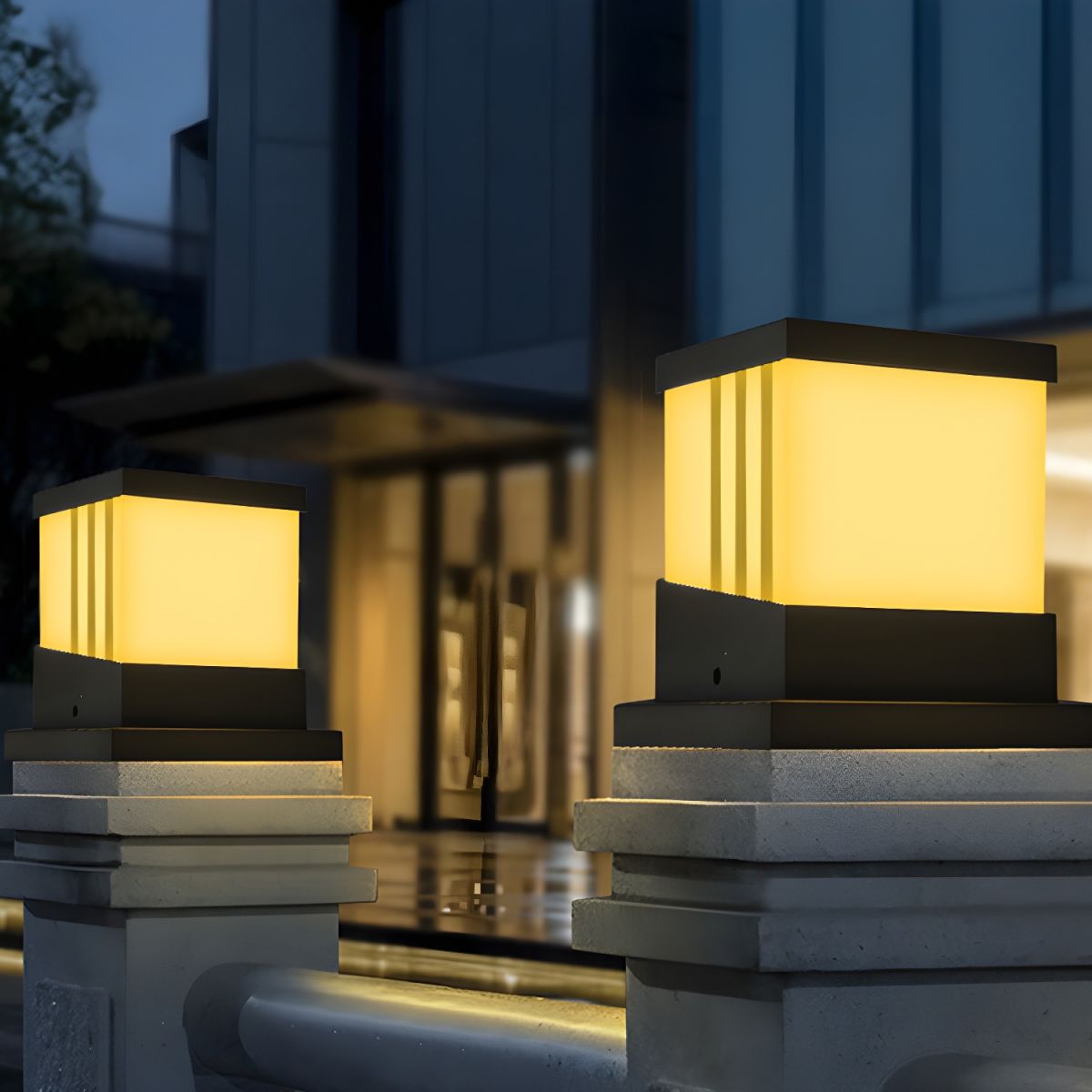 Outdoor Light Solar Cube in Modern Style | Xavira
