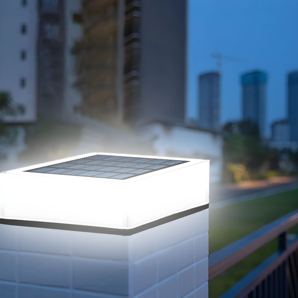 Outdoor Light Solar LED Square Garden Pillar | Mireva
