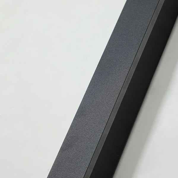 Outdoor Wall Light LED Linear Black for Garden Use | Silexa