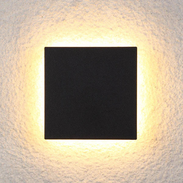Outdoor Wall Light LED Metal Minimalist Design | Skandor