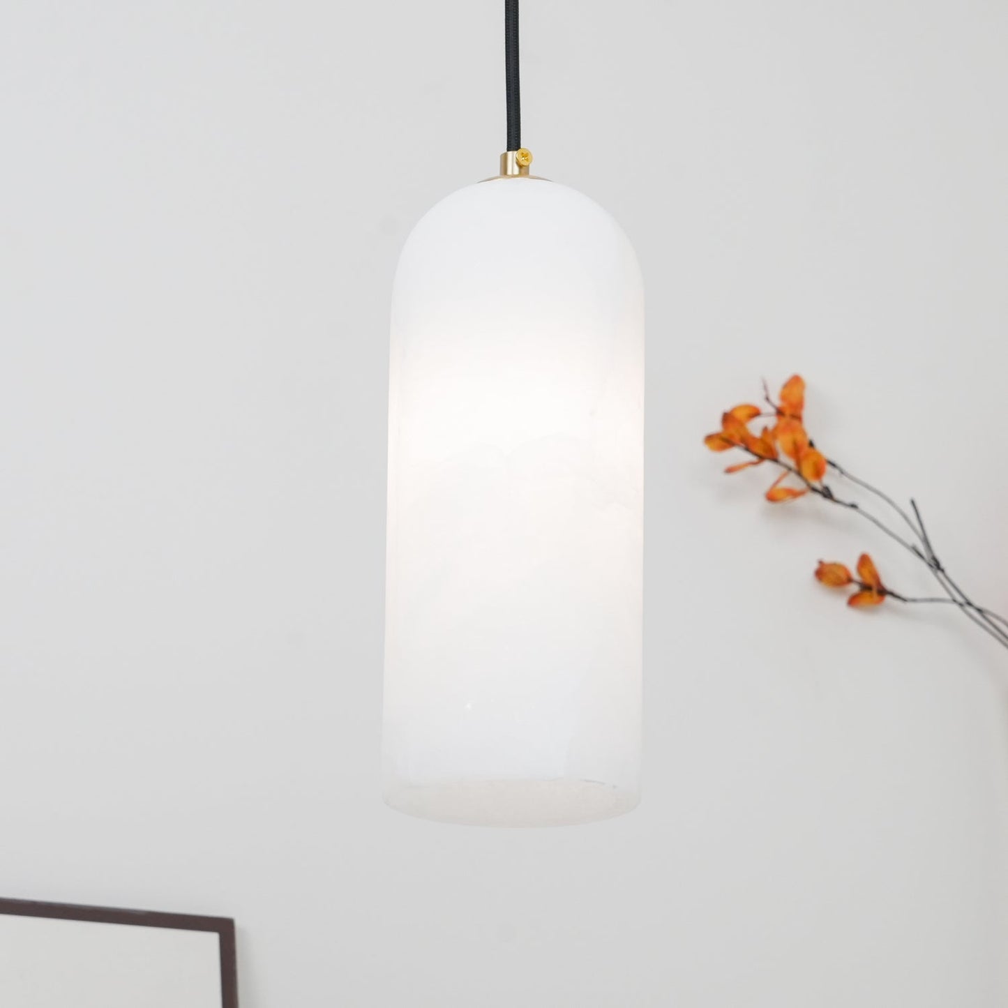 Pendant Light Alabaster with Nordic Minimalist Design | Muntura