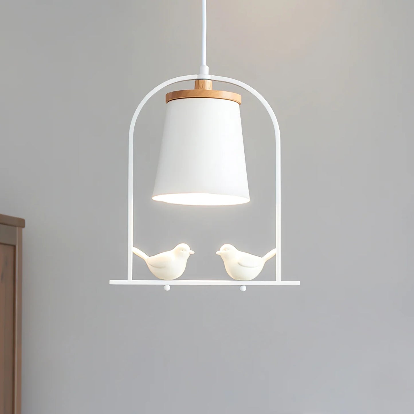 Pendant Light with Bird Details Scandinavian Interior | Arandis