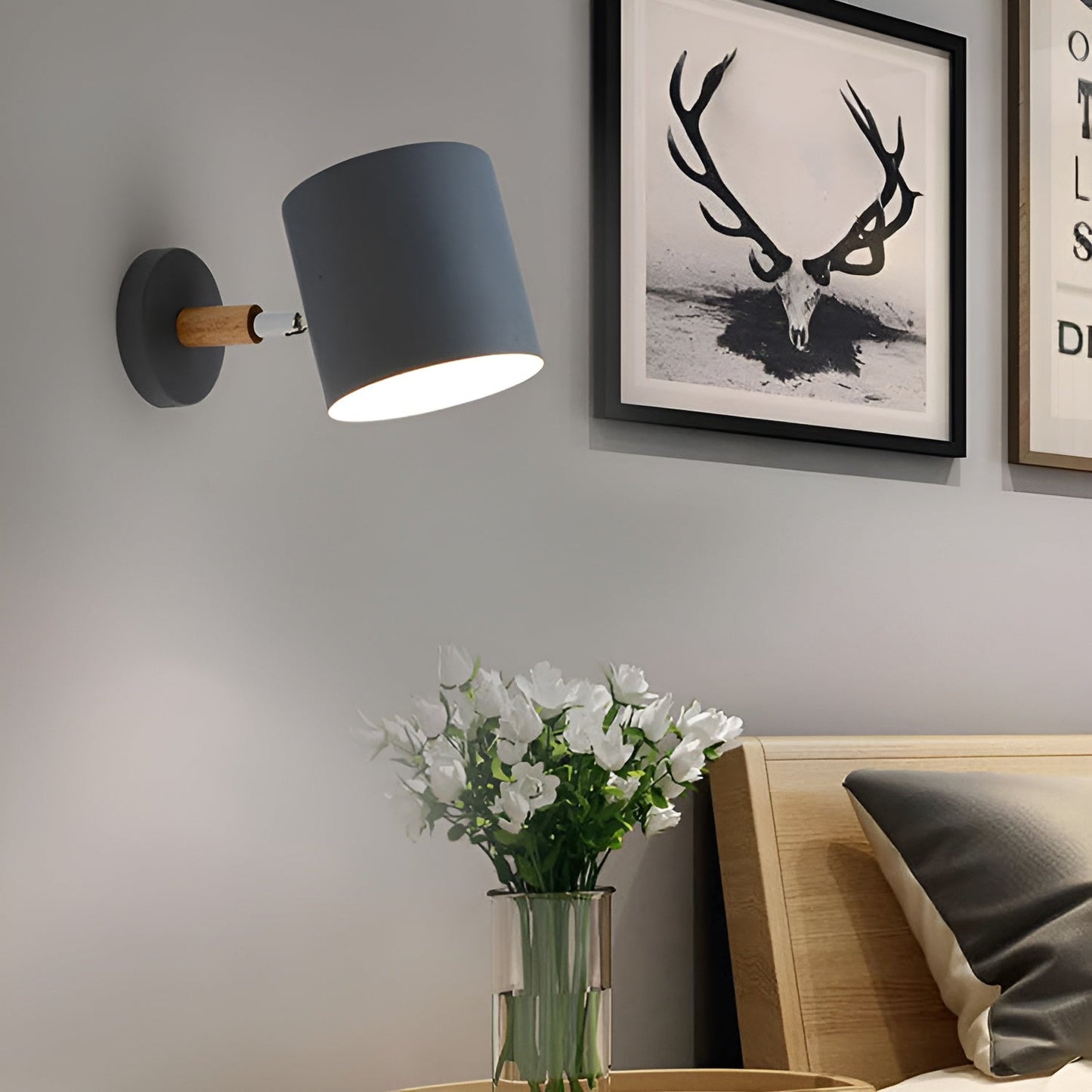 Scandinavian Wall Light Adjustable 90° Wood Metal | Olvaro