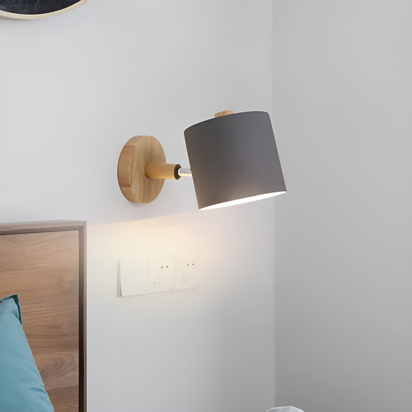Scandinavian Wall Light Adjustable 90° Wood Metal | Olvaro