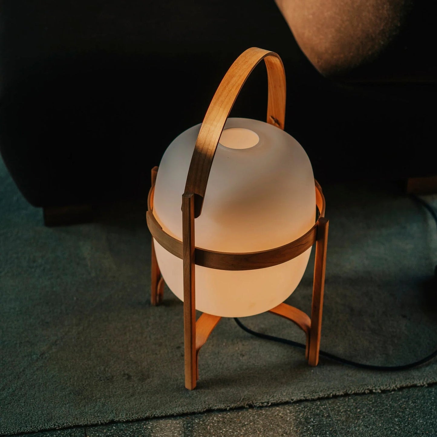 Table Lamp Glass Body Modern Glow | Nomaro