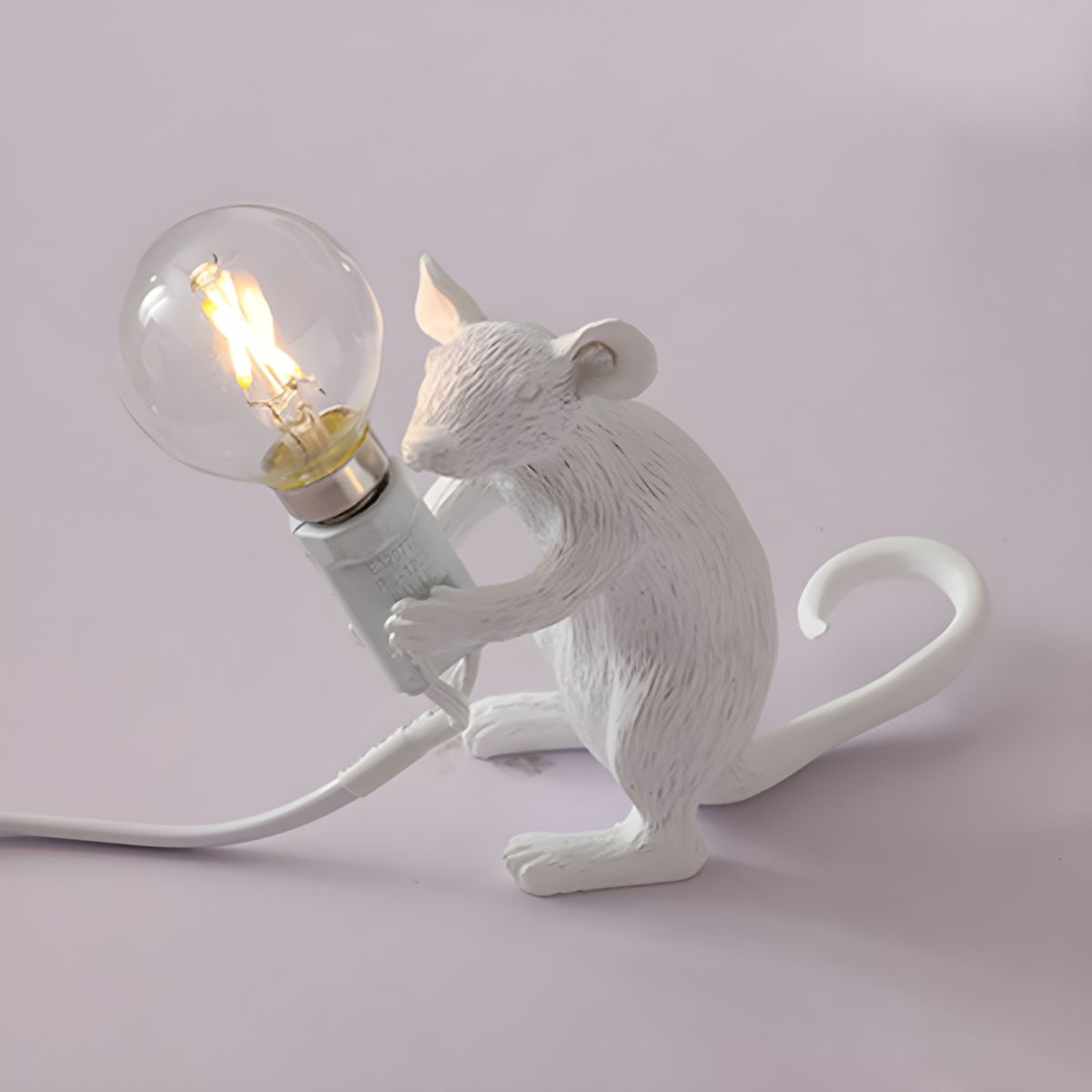 Table Lamp in White Resin Nordic Mouse Art Deco | Velindo