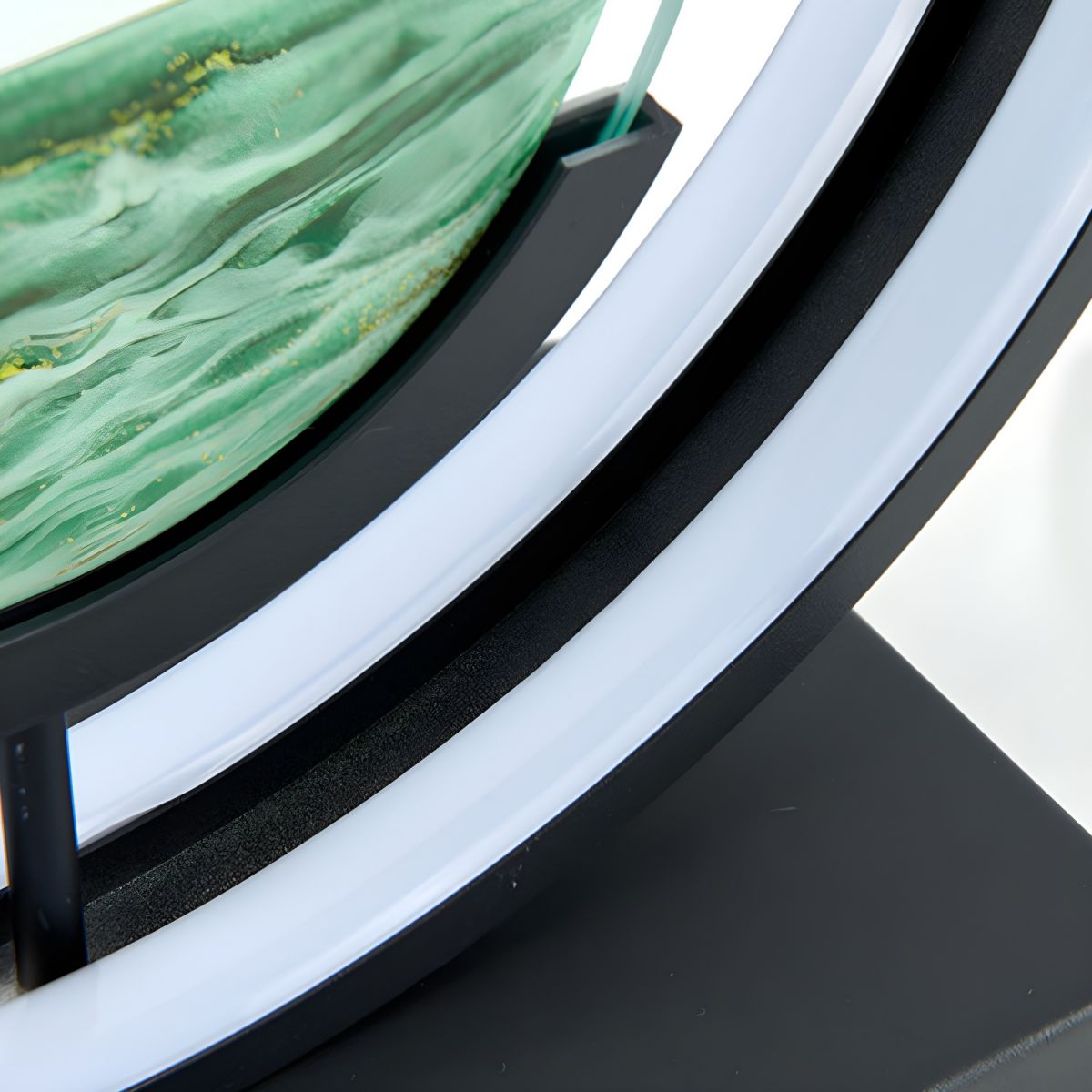 Table_Lamp_with_Acrylic_Hourglass_Shades_Modern_Style_Marvilo_