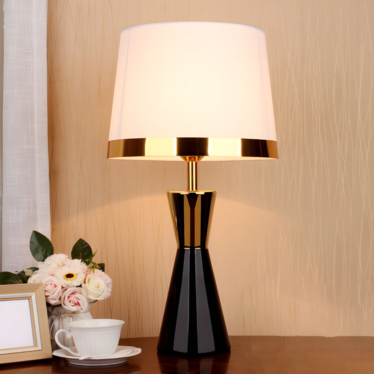 Table Lamp with Ceramic Base Modern Cone Shade | Averro