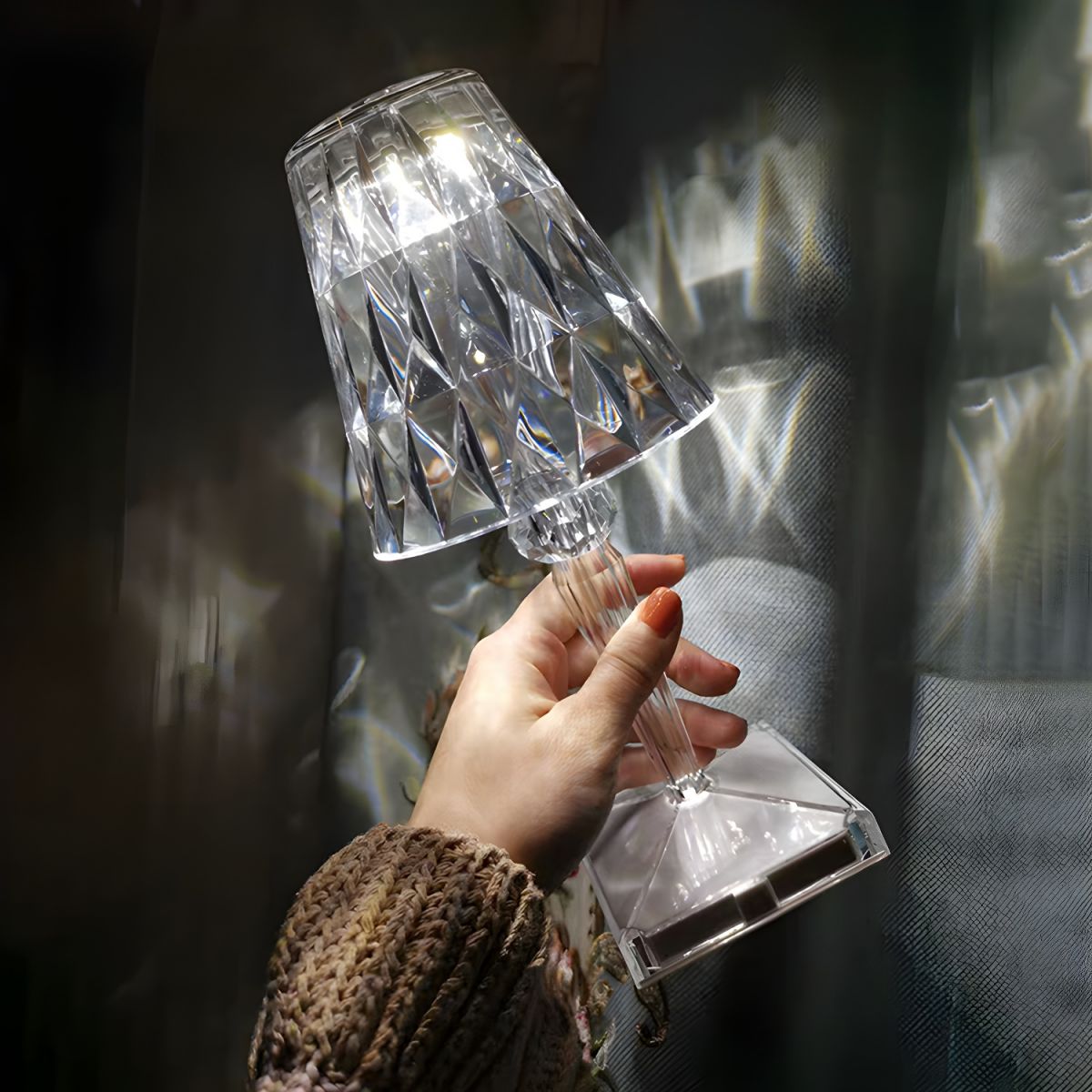 Table Lamp with Colourful LED Modern Style | Arivon