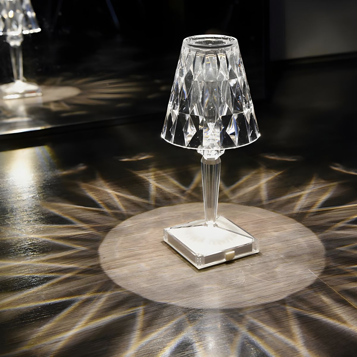 Table Lamp with Colourful LED Modern Style | Arivon
