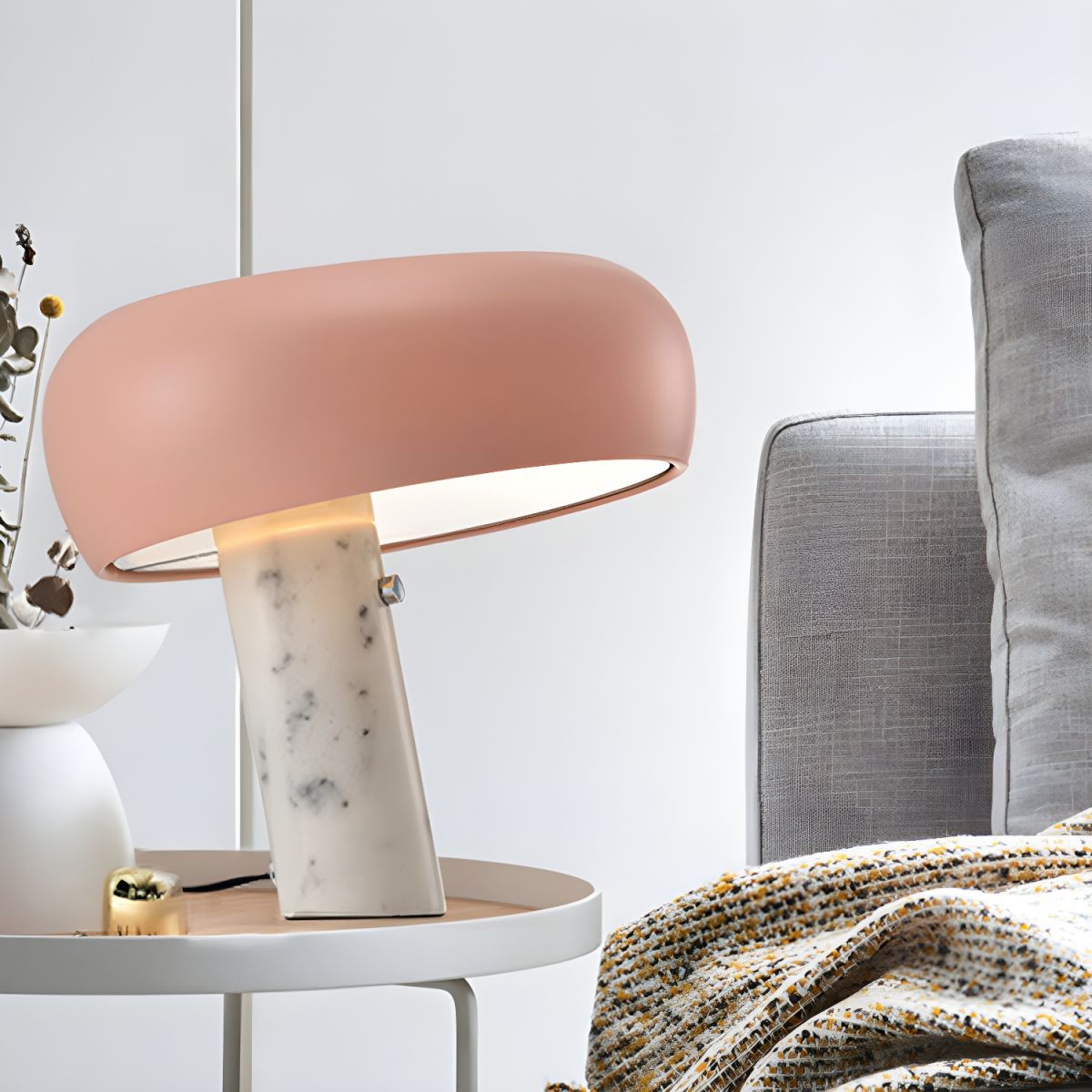 Table_Lamp_with_Dome_Shade_Nordic_Modern_Design_Norvio_