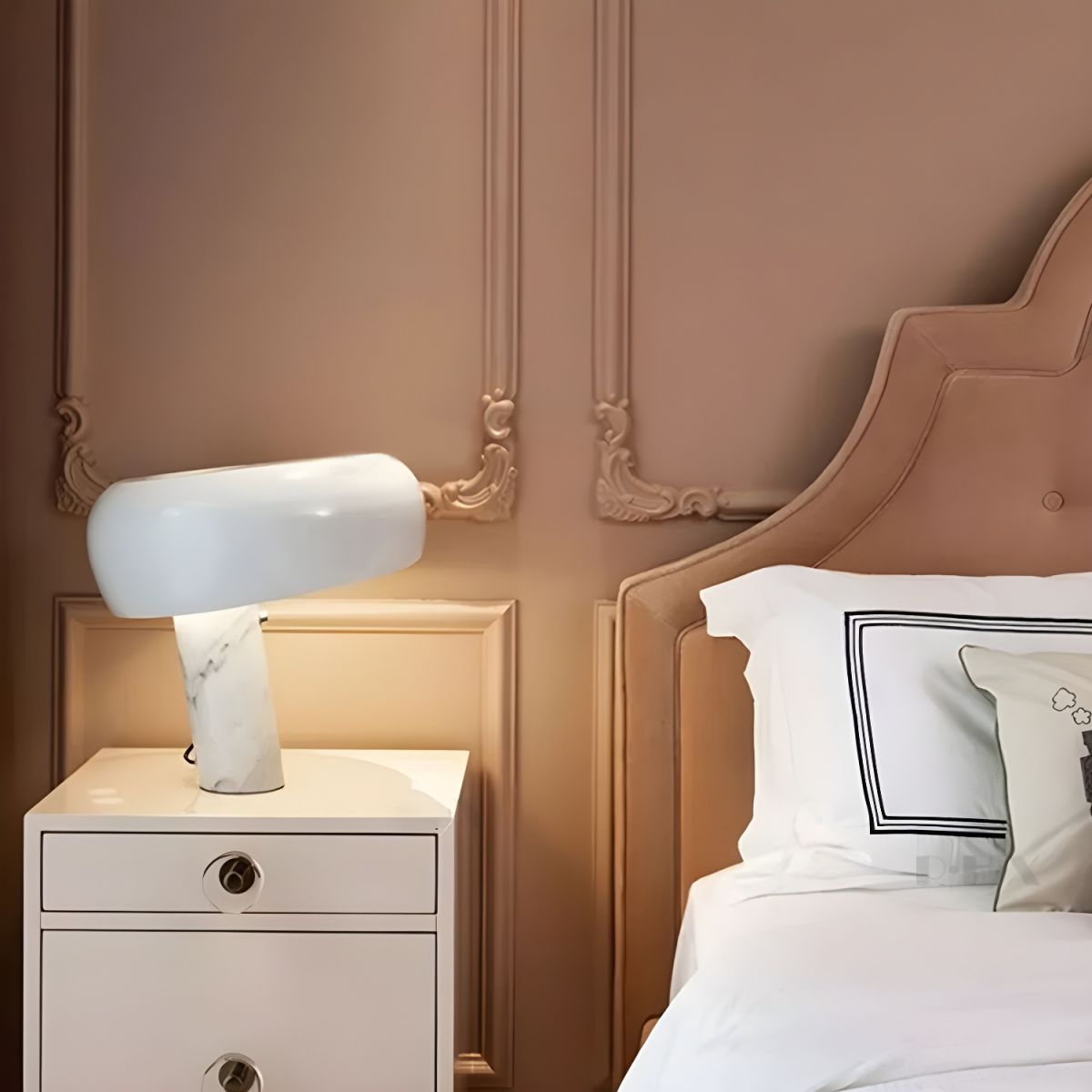 Table_Lamp_with_Dome_Shade_Nordic_Modern_Design_Norvio_