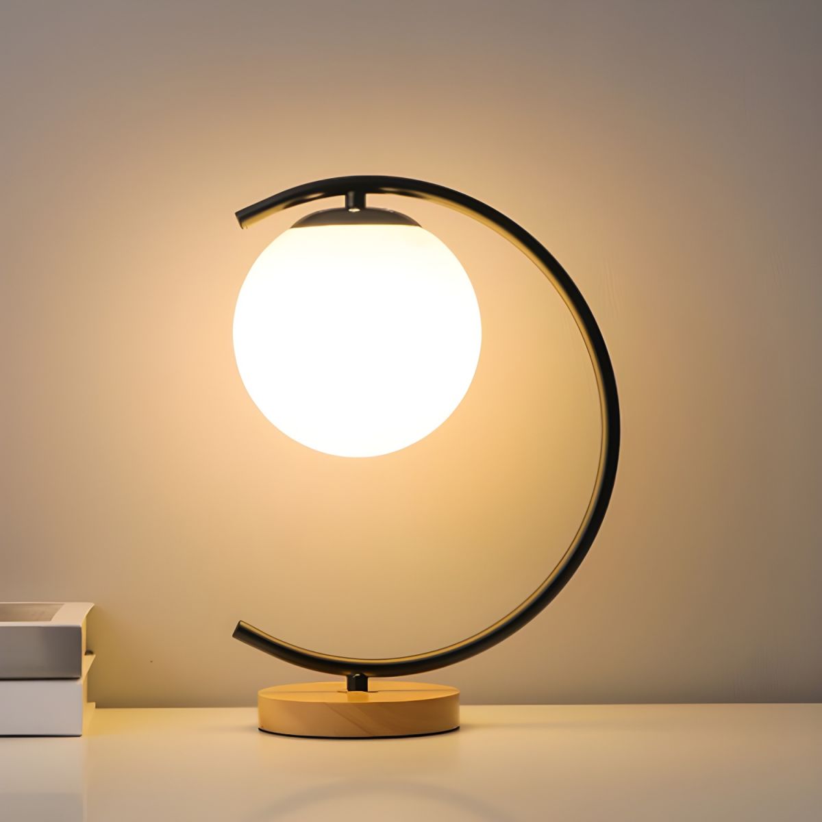 Table Lamp with Glass Globe Nordic Style | Ulvano