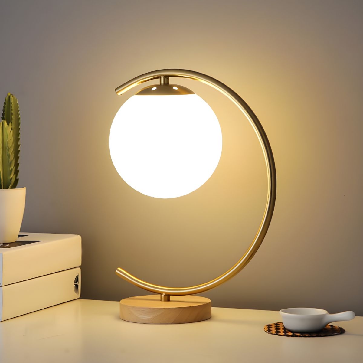 Table Lamp with Glass Globe Nordic Style | Ulvano