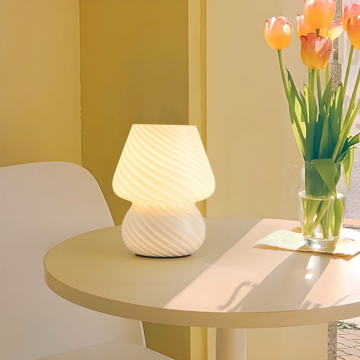 Table Lamp with Glass Shade Modern Living Room | Ceravio