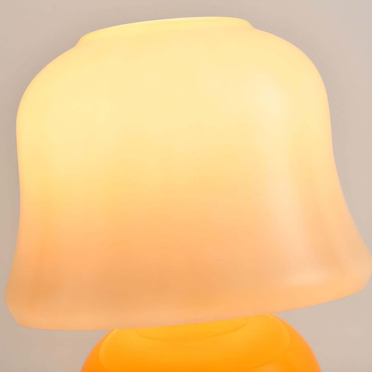 Table Lamp with Glass Shade Modern Living Room | Ceravio