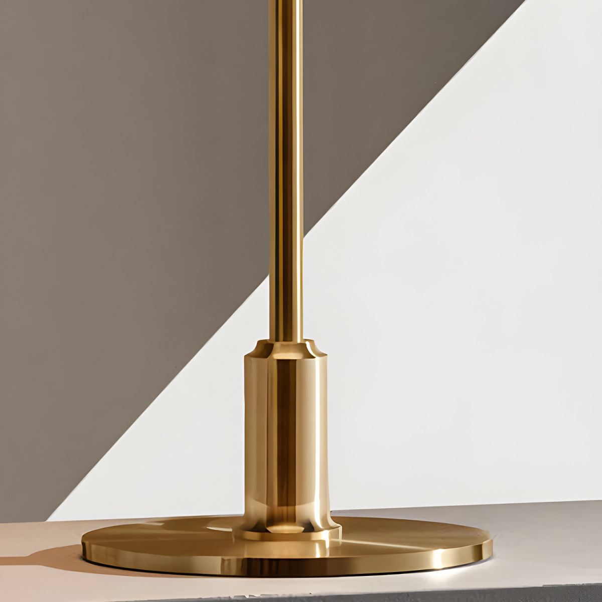 Table Lamp with Glass Shade Modern Metal Finish | Arvion