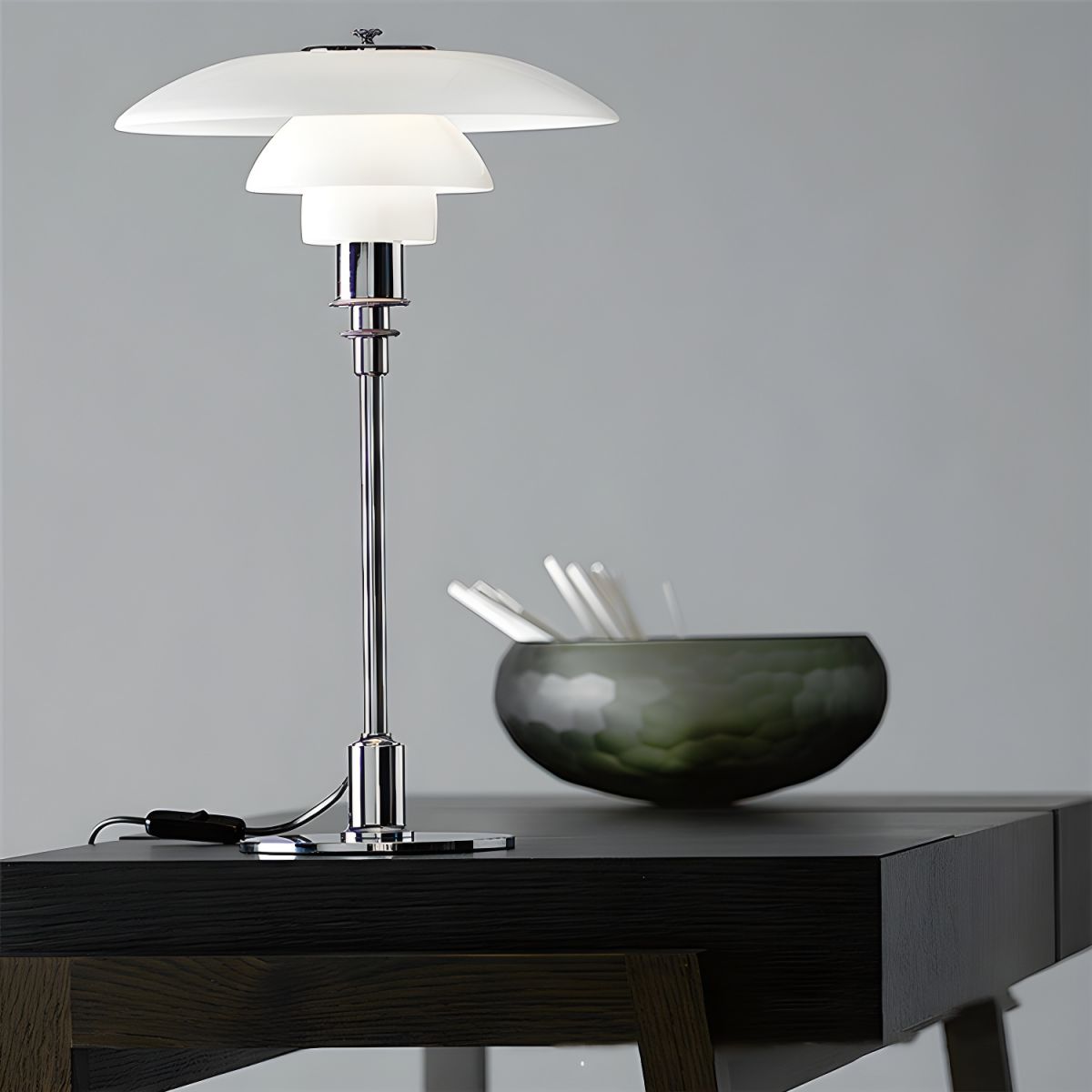 Table Lamp with Glass Shade Modern Metal Finish | Arvion
