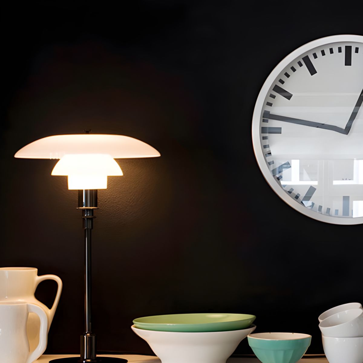 Table Lamp with Glass Shade Modern Metal Finish | Arvion