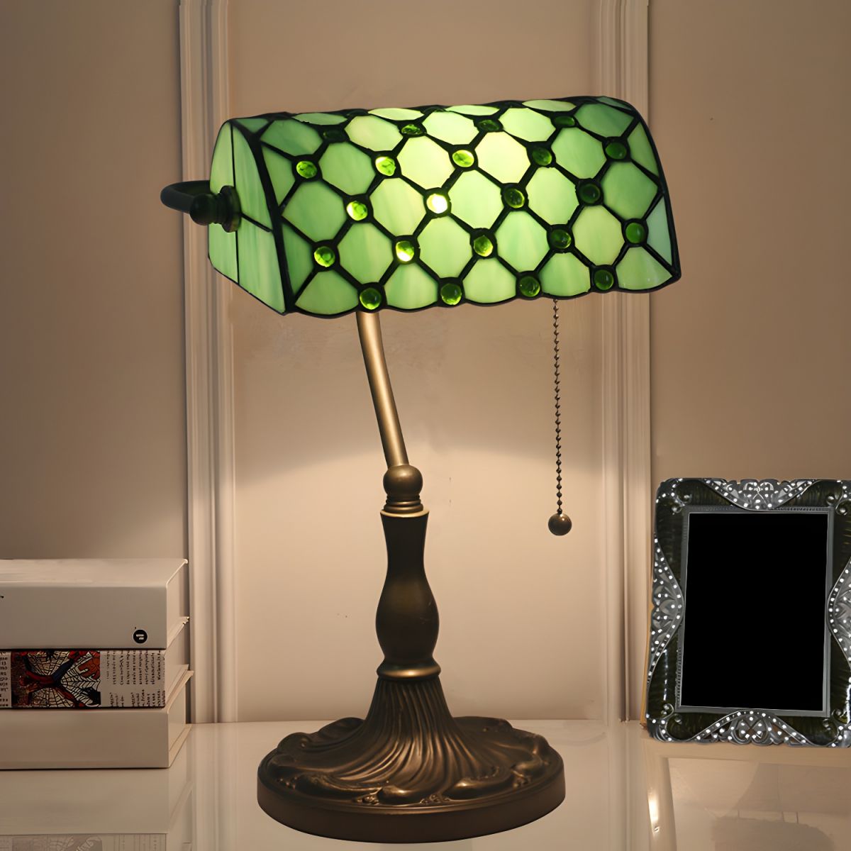 Table Lamp with Gridded Glass Retro Tiffany Style | Marvona