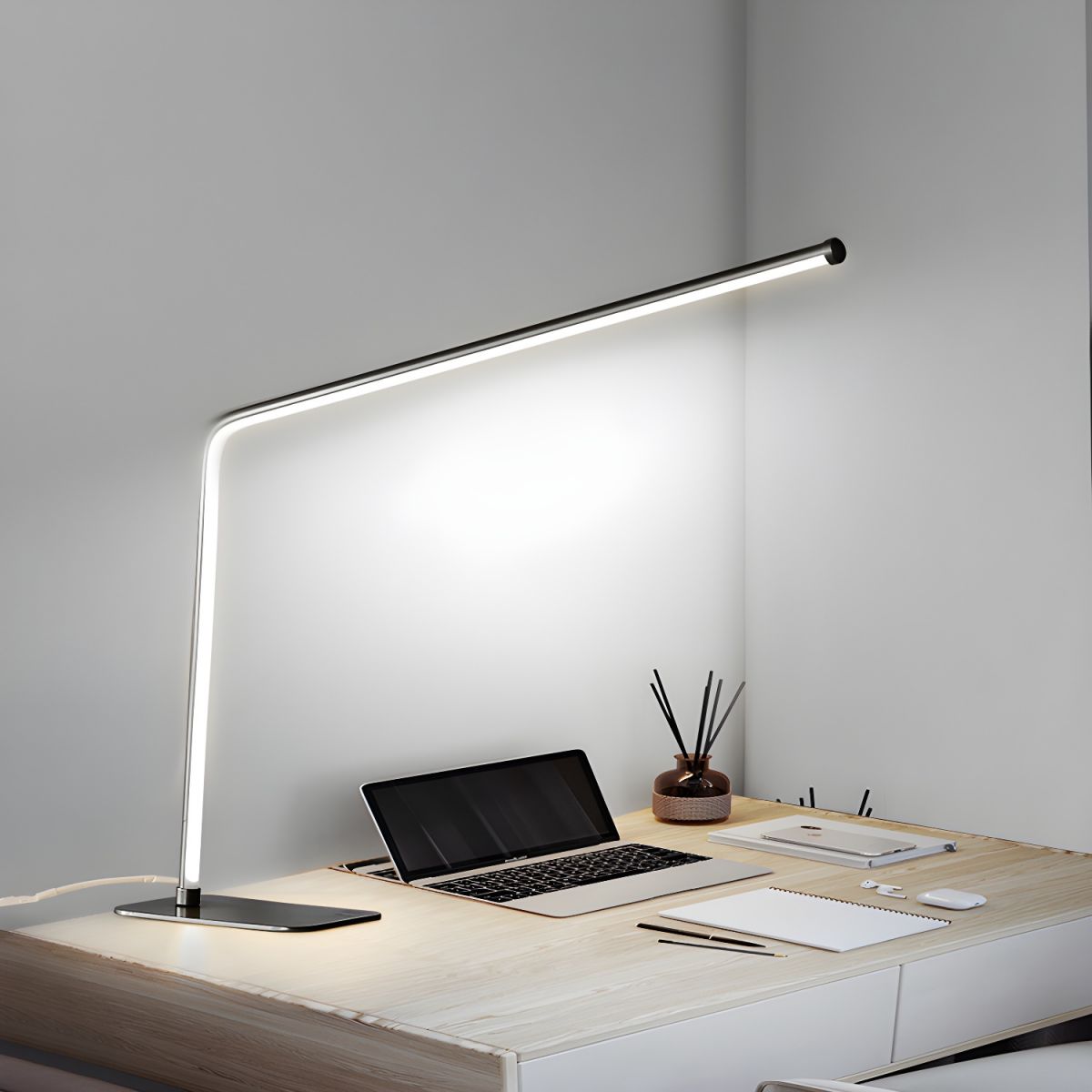 Table Lamp with LED Nordic Modern Style | Norvia
