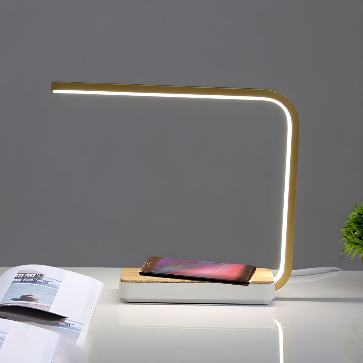 Table Lamp with Linear Touch Dimming Modern Design | Olyvia