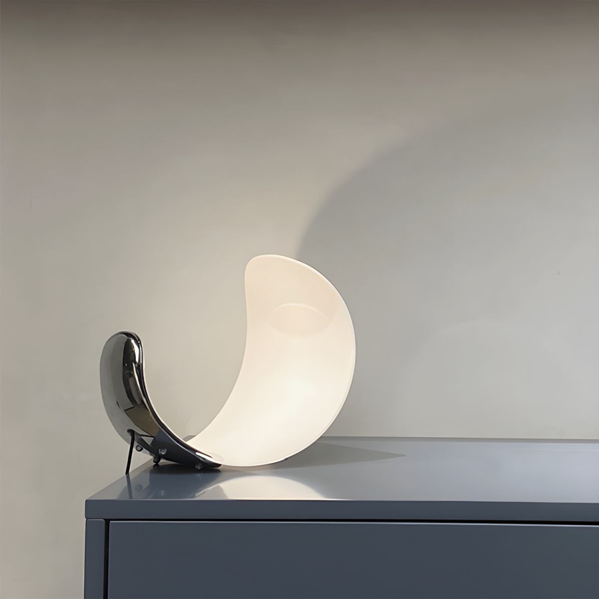 Table Lamp with Metal Base Minimalist LED | Velano