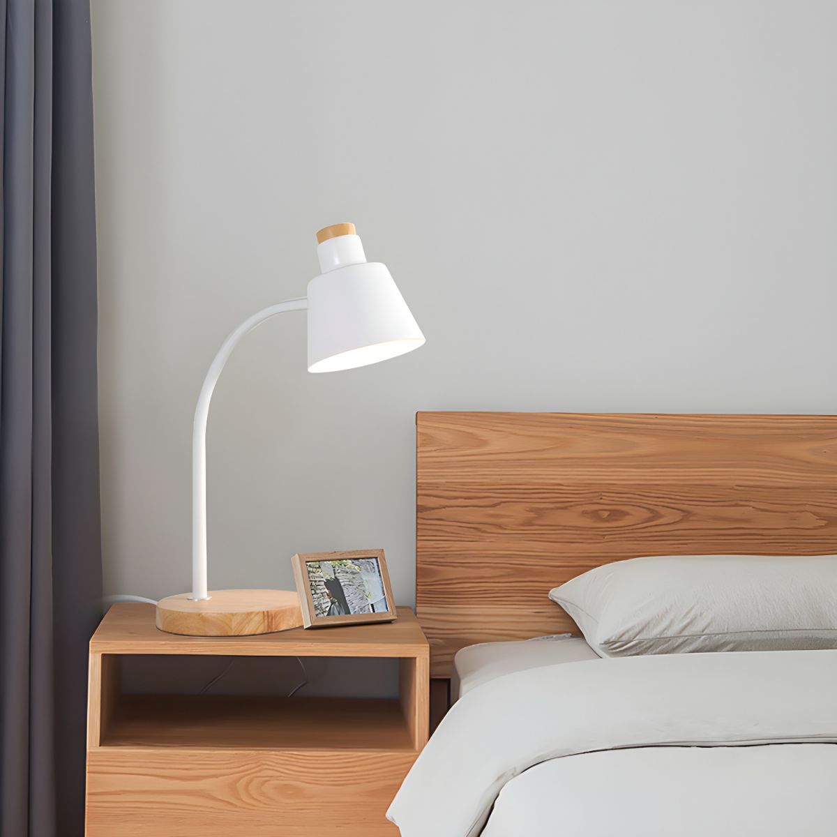 Table Lamp with Metal Shade Nordic Style | Noriva