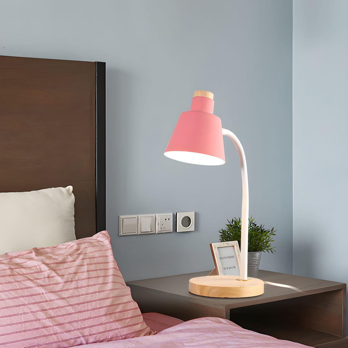 Table Lamp with Metal Shade Nordic Style | Noriva