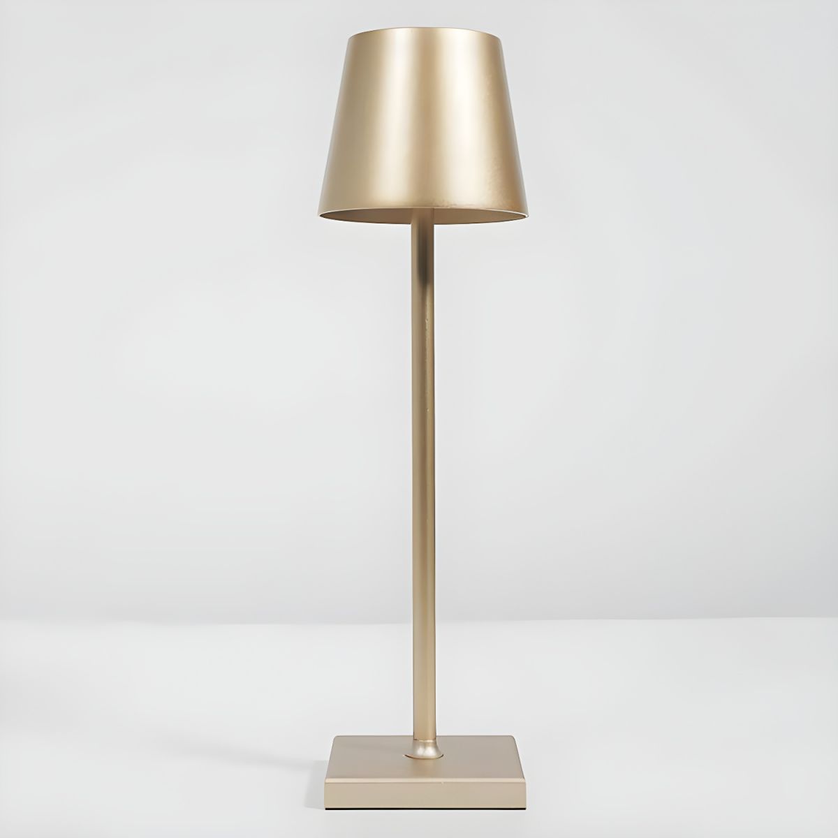 Table Lamp with Touch Control Modern Metal | Mirado