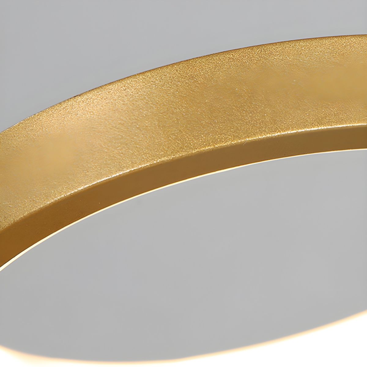 Table_Lamp_with_Touch_Dimming_Modern_Circle_Design_Cirano_