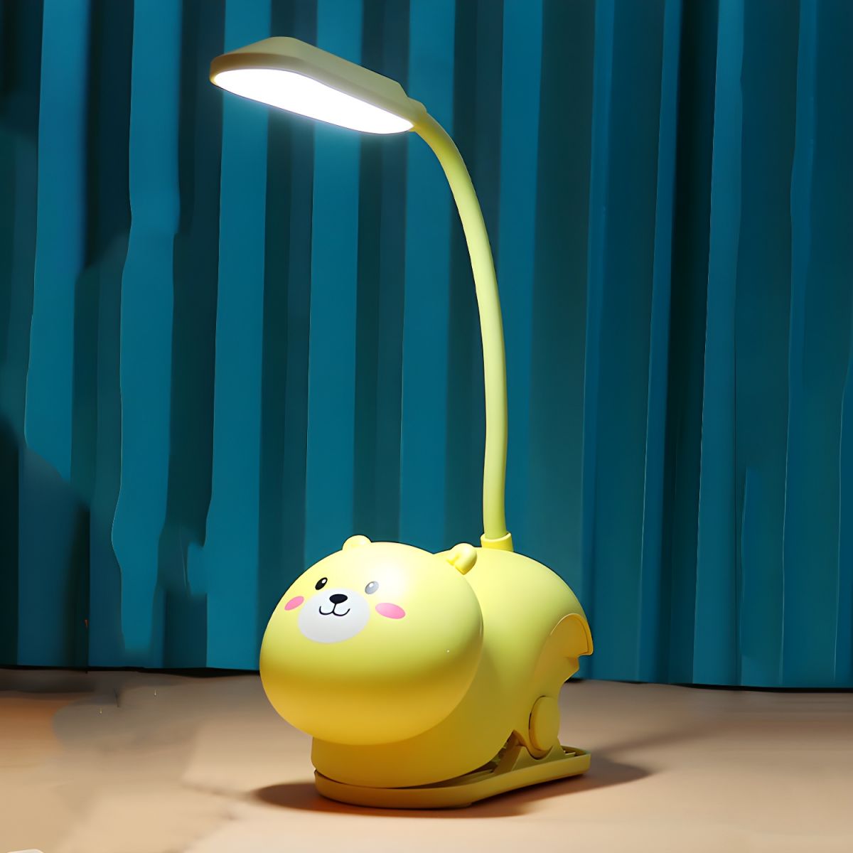 Table Lamp with USB Recharge Modern Style | Lunarex