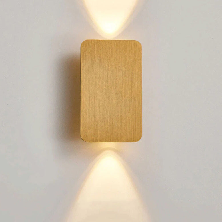 Wall Light Aluminium LED Minimalist Industrial Design | Navilo