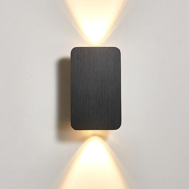 Wall Light Aluminium LED Minimalist Industrial Design | Navilo