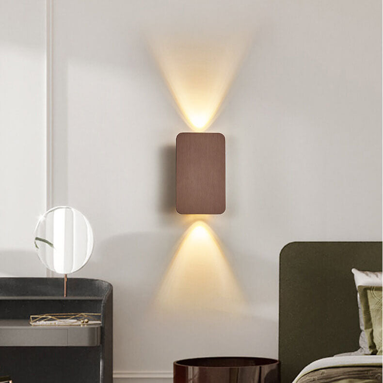 Wall Light Aluminium LED Minimalist Industrial Design | Navilo
