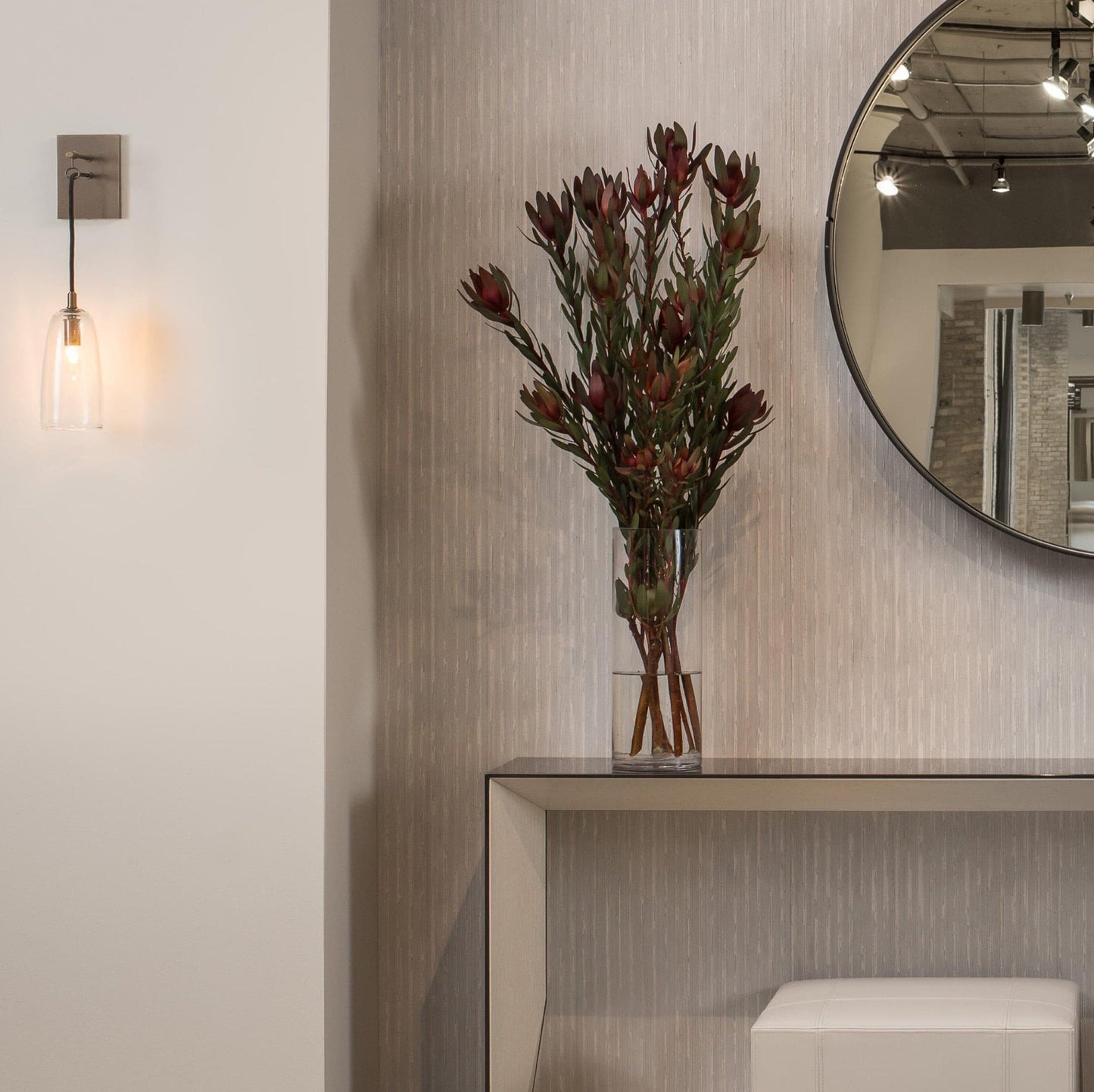 Wall Light Brass Glass for Nordic Interiors | Larexa