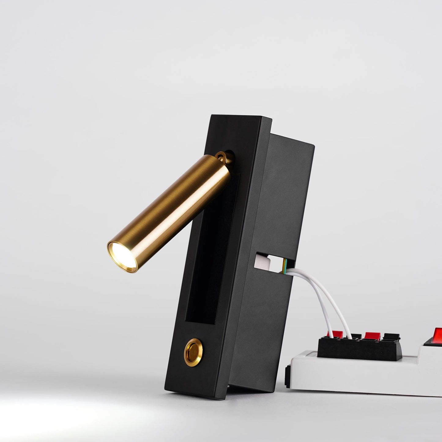 Wall Light Built in LED Minimalist Design | Opalino