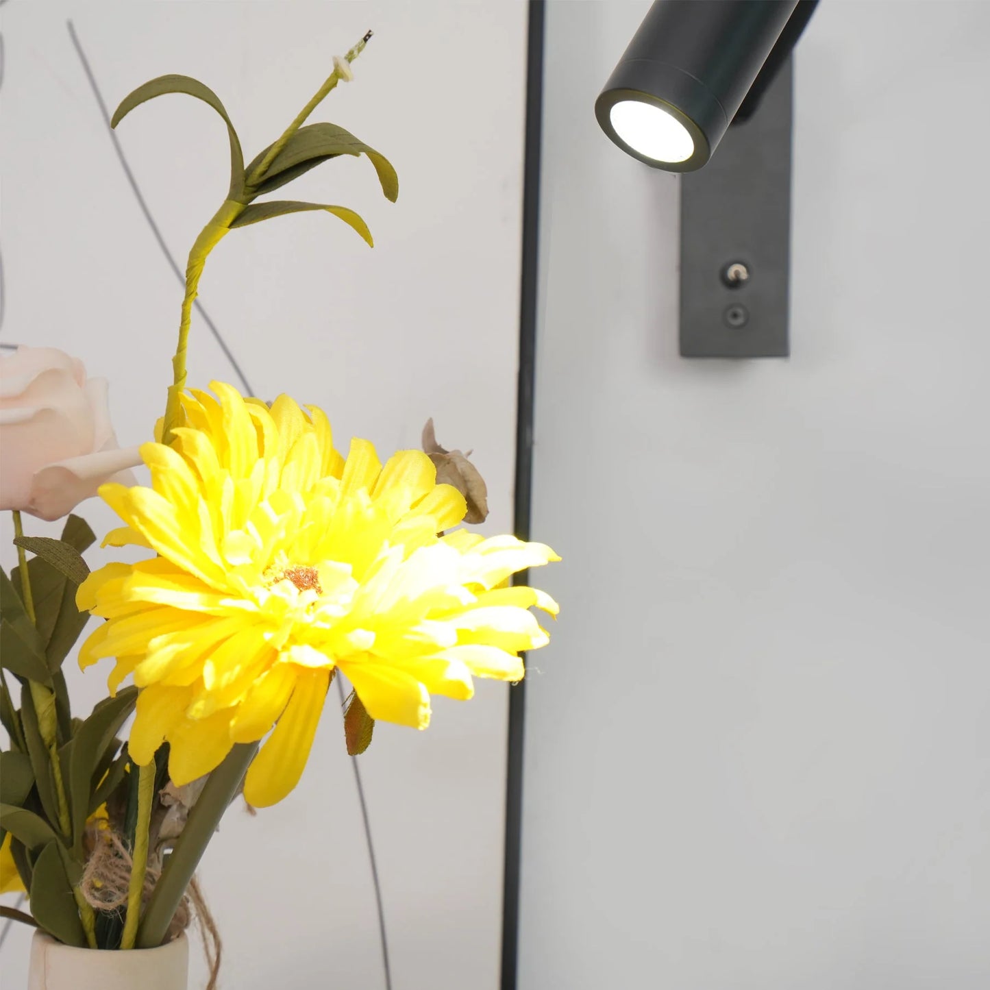 Wall Light Integrated LED Art Deco Bedroom Lighting | Norvexi