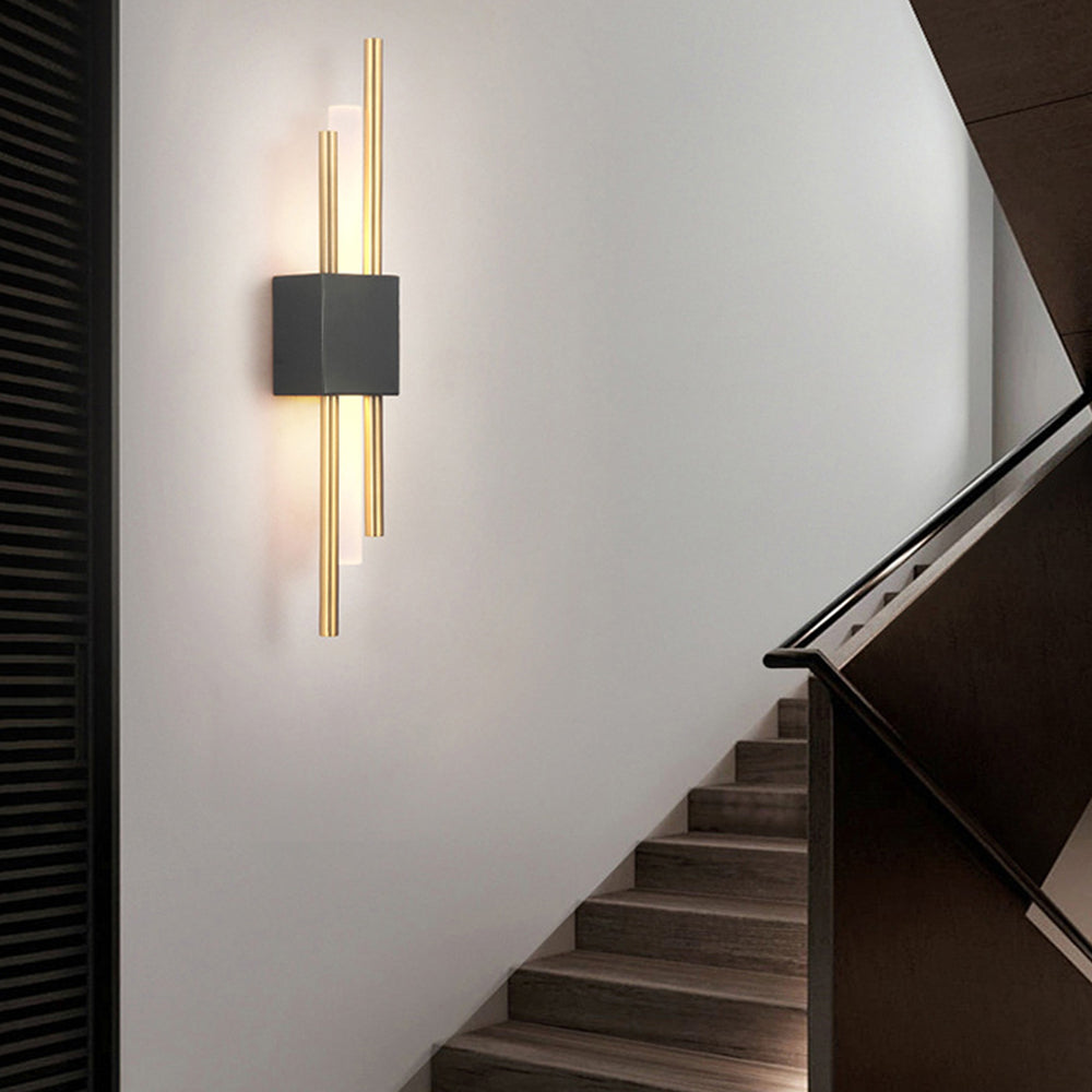 Wall Light Iron Acrylic in Modern Minimalist Style | Denaro