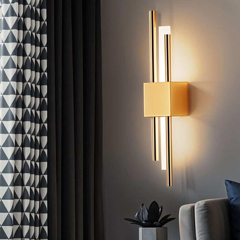 Wall Light Iron Acrylic in Modern Minimalist Style | Denaro