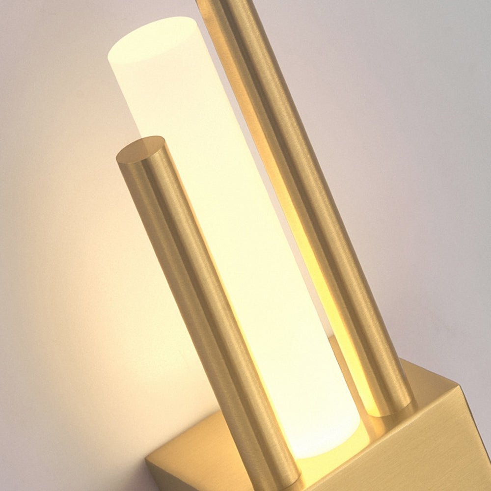 Wall Light Iron Acrylic in Modern Minimalist Style | Denaro