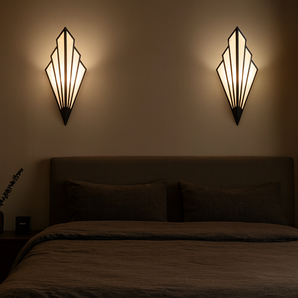 Wall Light Metal LED Triangular Design Modern | Trelvio